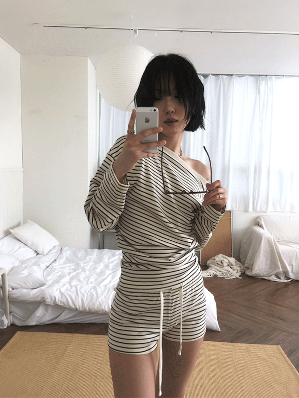 memo unbal two-piece