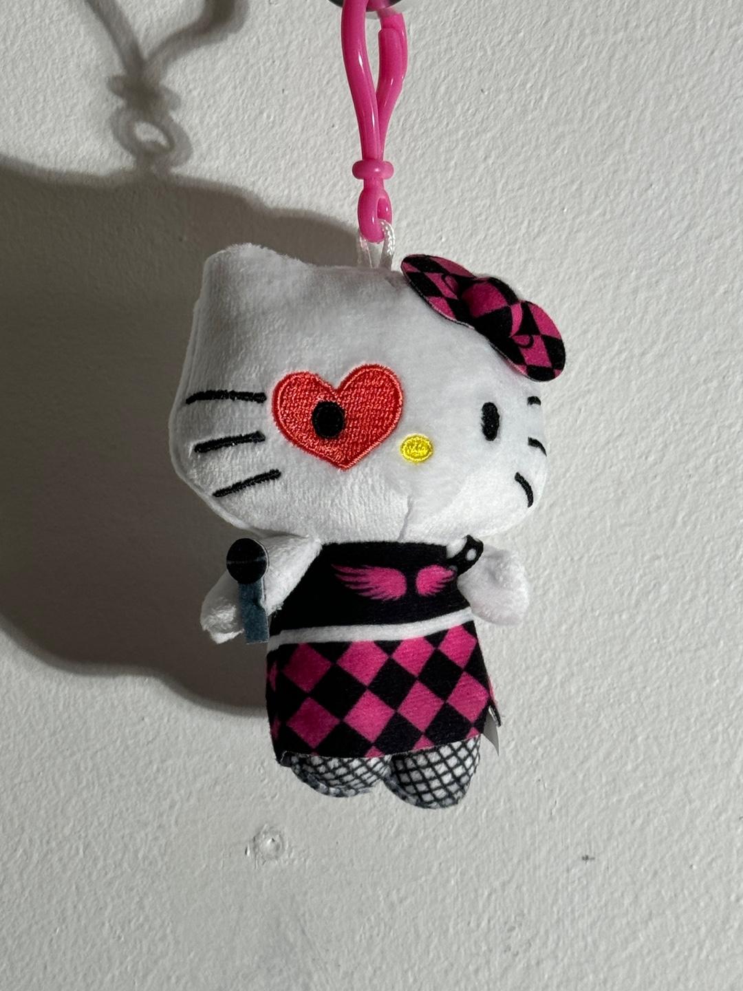 2023 USA Sanrio Hello Kitty Key Chain (Rock Star)