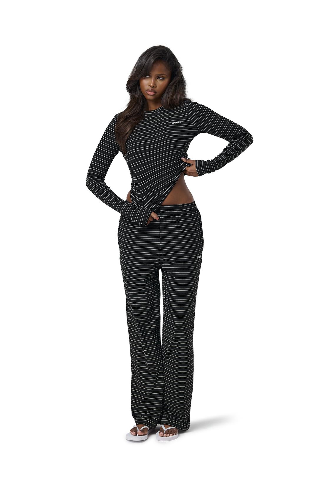 Wilbur Soft Wide Leg Pants in Black - Petite / 2XS