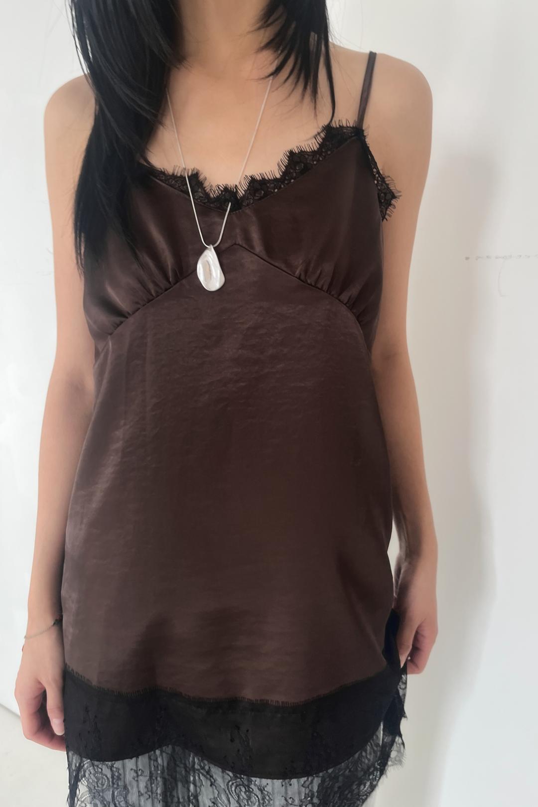 베르크서울 HUSH LACE SLIP OPS