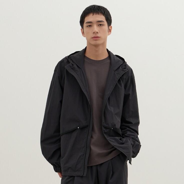 Nylon Hooded Windbreaker (Black)