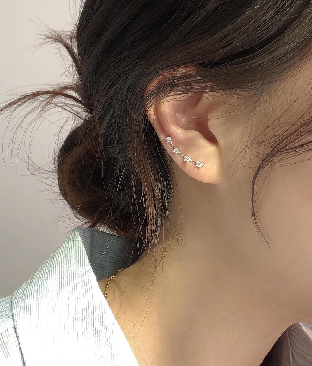 925실버 연결 큐빅 언발 이어클라이머 귀걸이 (실버, 골드)