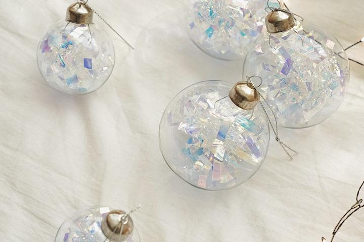 파티클 트리 유리 오너먼트