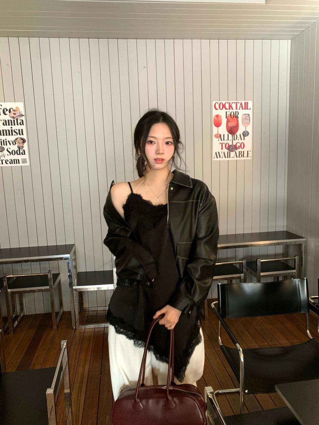 하이원스 26ss 여성 봄 레이스 슬릿 샤틴 원피스