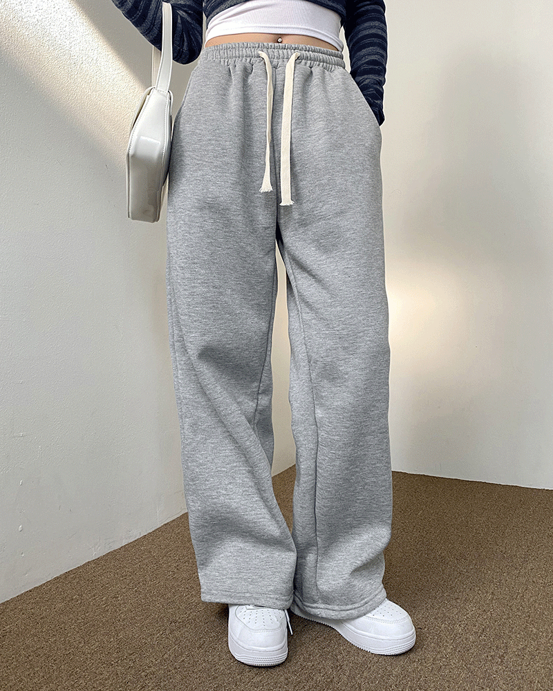 펠리아 기모 맥시 와이드 쭈리 트레이닝 팬츠