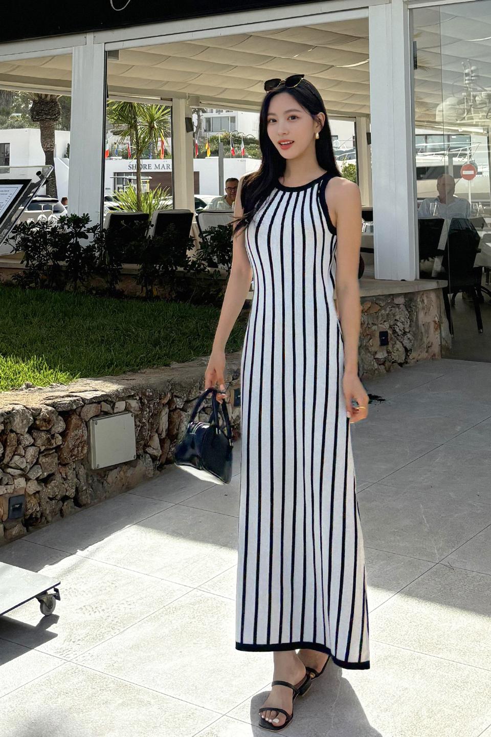 스트라이프 니트 맥시원피스