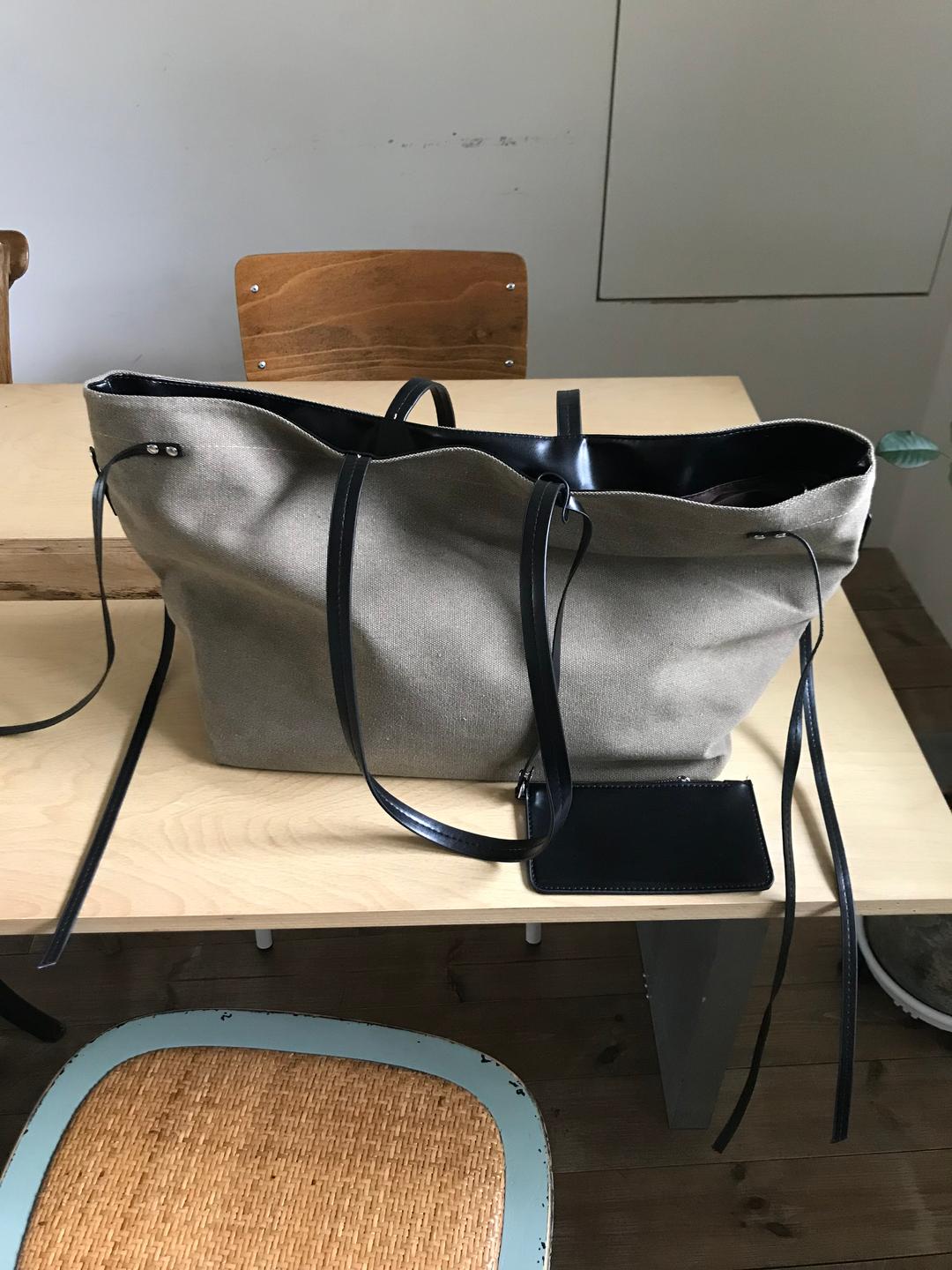 틸다 타이 캔버스 숄더백 (2color)