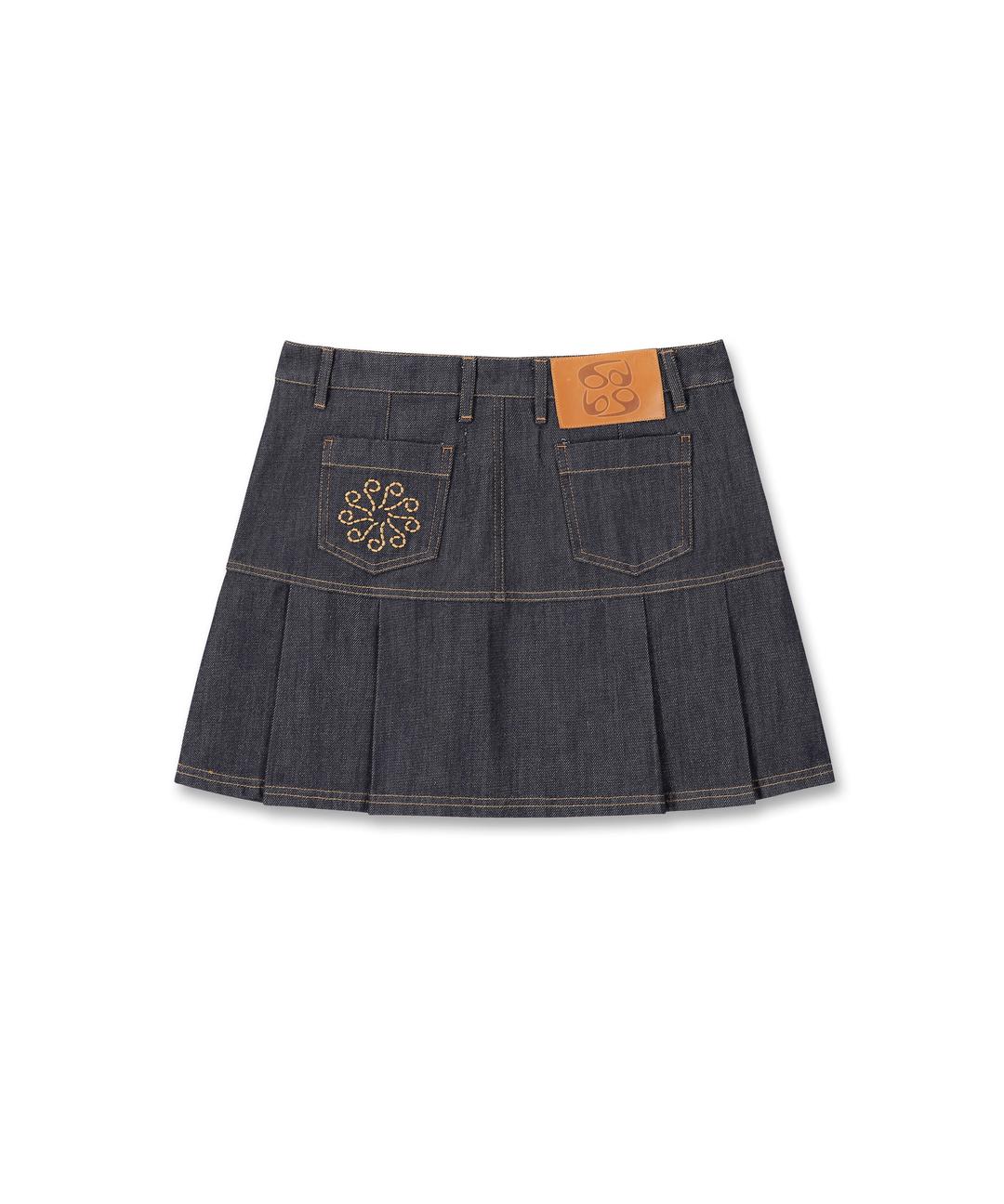 Linking Pleated Denim Skirt