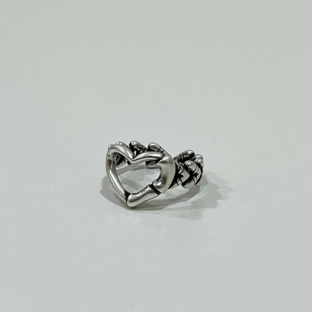Heart frame silver ring