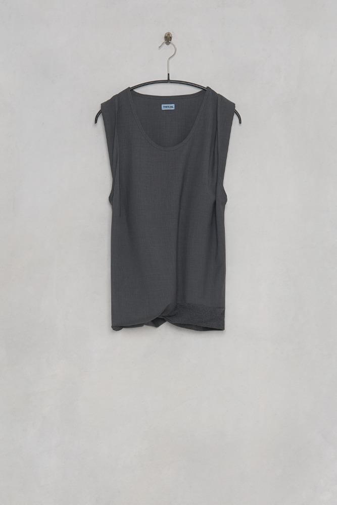JUNE SLEEVELESS TOP (2 colors)