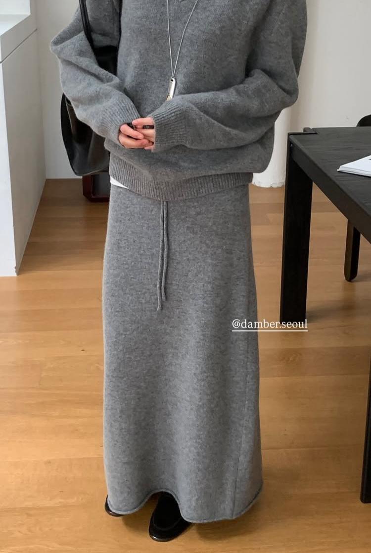 아파트먼트프라토 [DAMBER] 디엠버 로우 맥시 니트 스커트 캐시미어 울 밴딩 롱치마 (3color)멜란지그레이당일