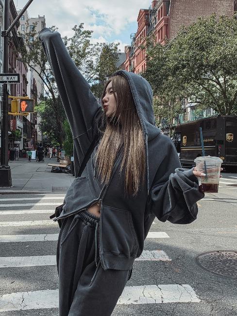 (UNISEX) Meti Pigment Semi-Crop Hood Zip-Up