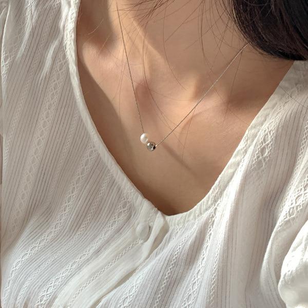 블루씨티 [하객룩] 유리아 진주 메탈 볼 목걸이