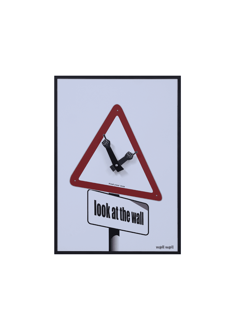 sign clock