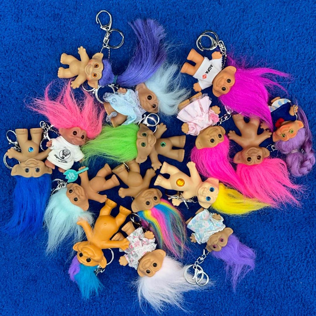 VINTAGE TROLLS KEYCHAIN SMALL | 후루츠패밀리