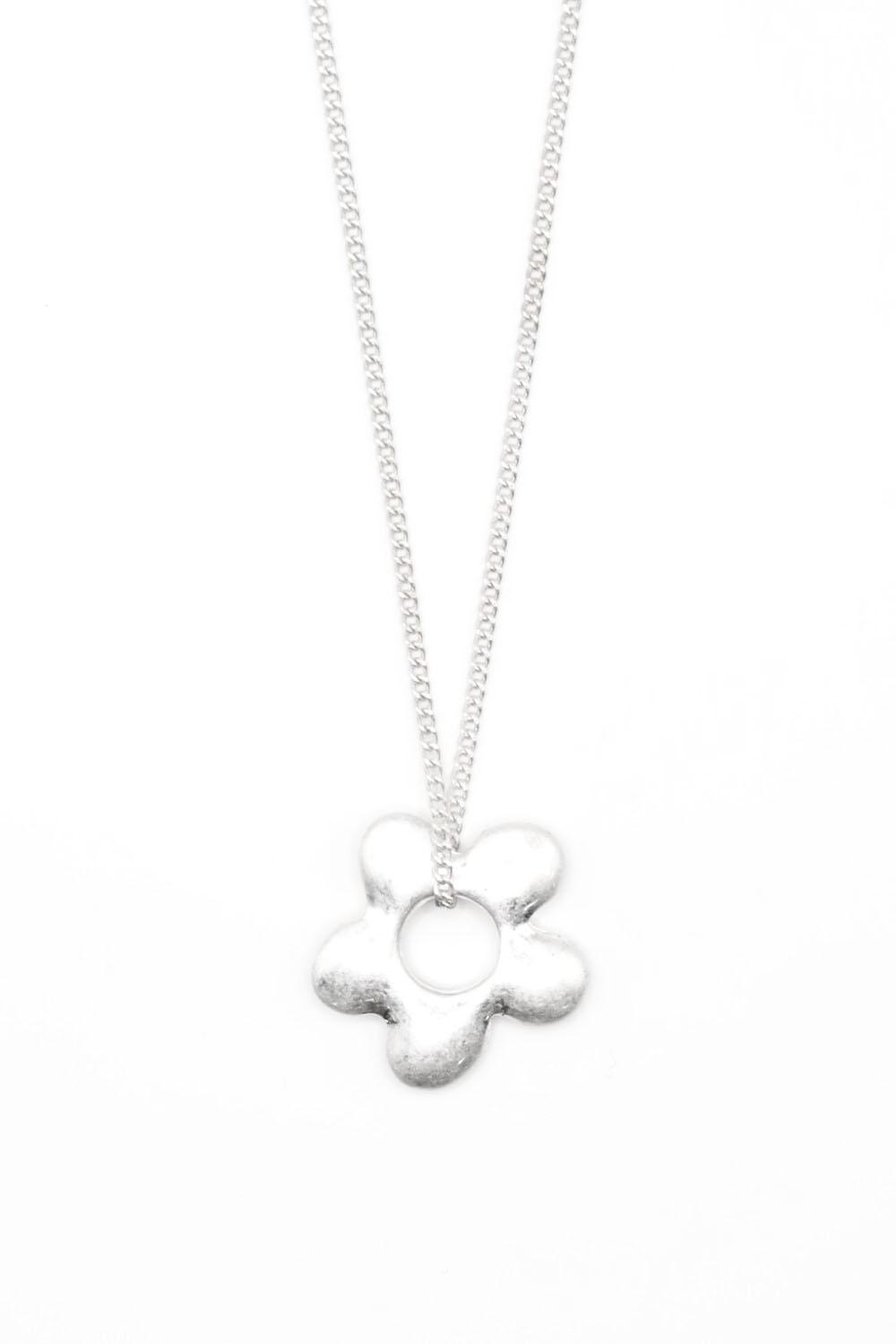 flat flower necklace