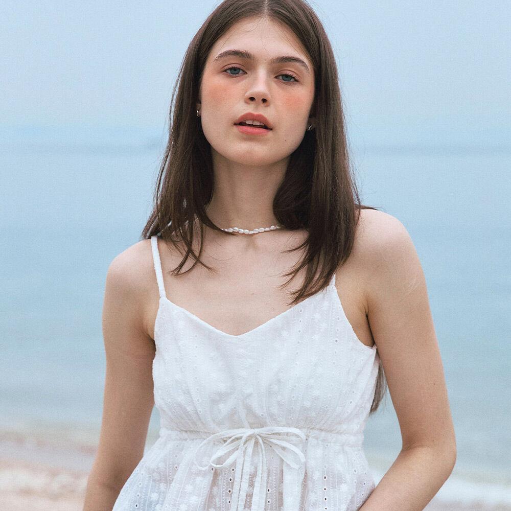 썸머 니스 아일렛 탑 ( 화이트 )