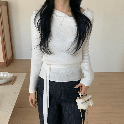 *당일* 드레이프 스트랩 니트