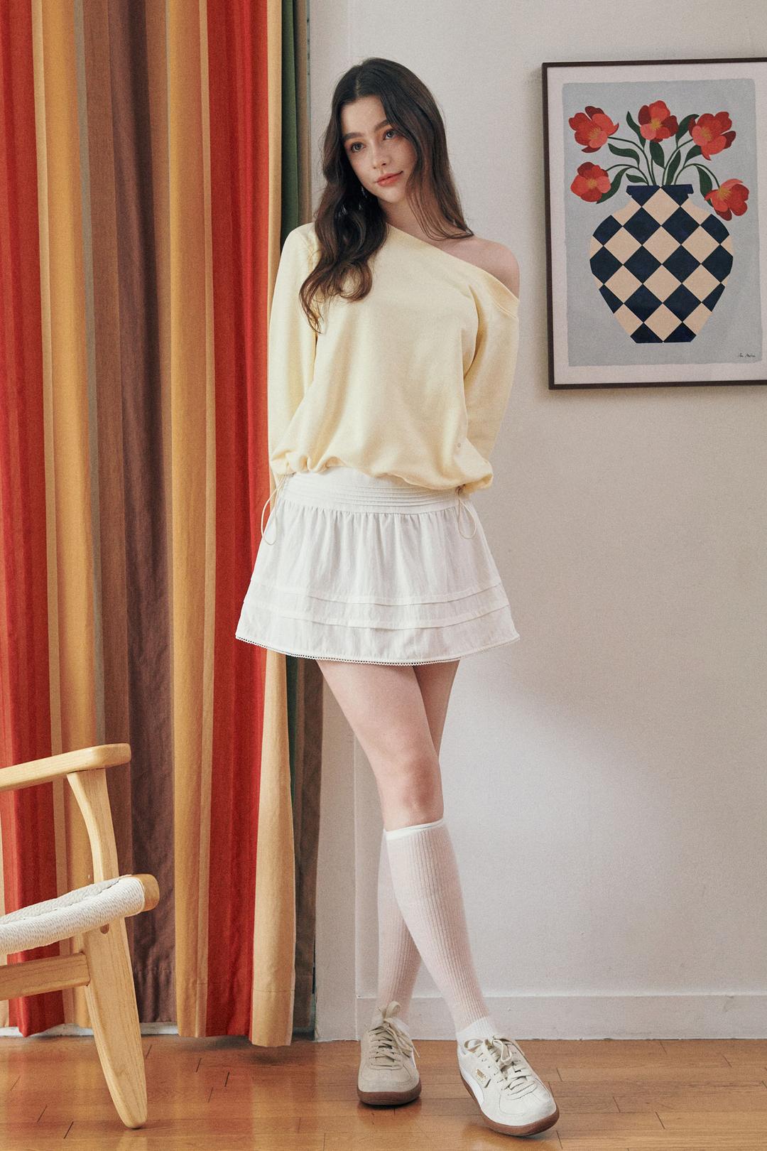 WOMAN 레이스 볼륨 셔링 미니스커트 [WHITE]