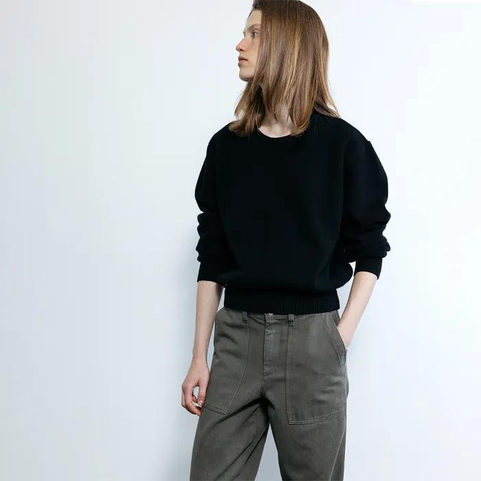 [Unisex] Basic Round Knit in Black