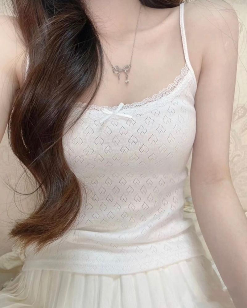[ ~ 4/24까지 오픈세일 ] Heart lace sleeveless
