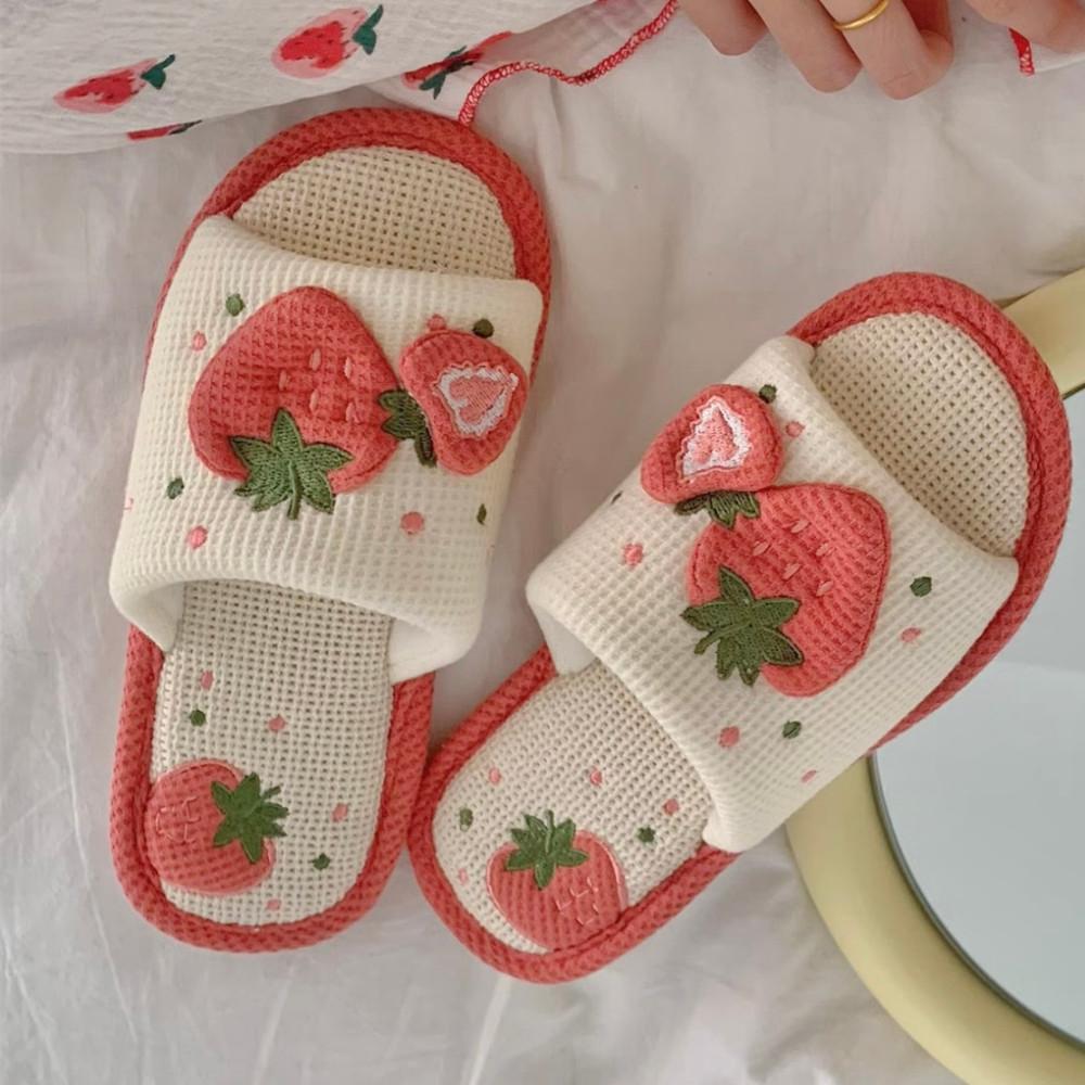 러블리 딸기 슬리퍼 실내화 리빙화 거실화 유니크 손님용 거실 층간소음 사무실 새달바스켓