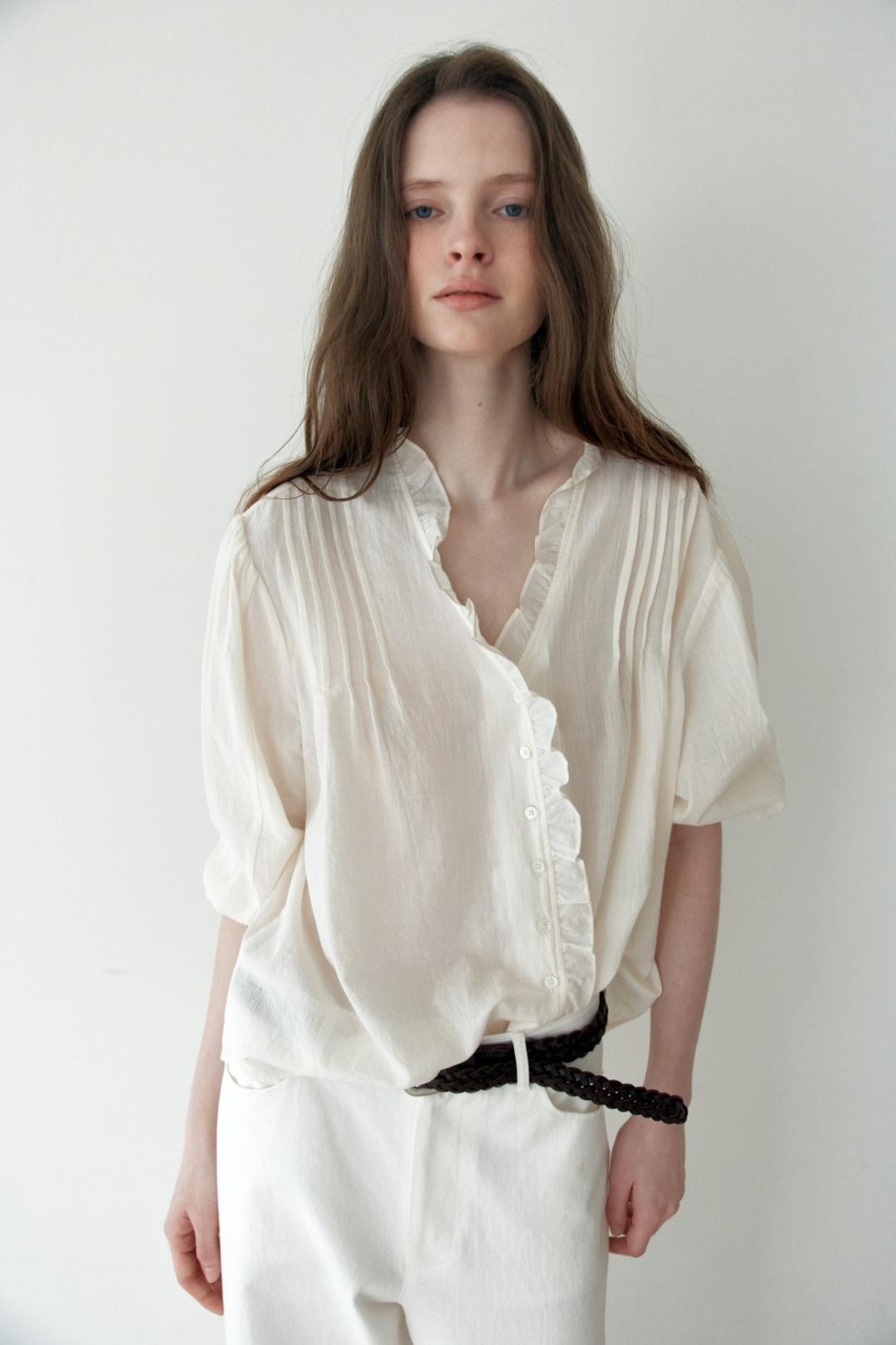 [4th 예약배송/3월 27일] Spring Mare Frill Blouse_Ivory