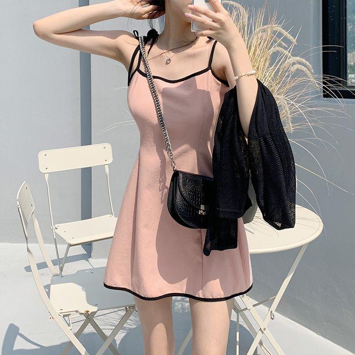 베리얼 배색 스퀘어넥 스트랩 리본 끈 뷔스티에 A핏 원피스 (핑크,블랙)