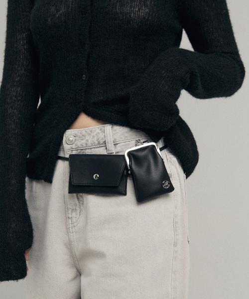 로우타이드(LOW TIDE)  STRAP PURSE BAG [BLACK] - 사이즈 & 후기 | 무신사