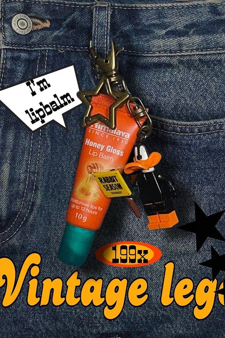 VINTAGE LEGO KEYRING