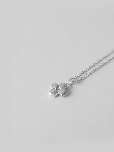 SMALL LAYERED CROSS NECKLACE