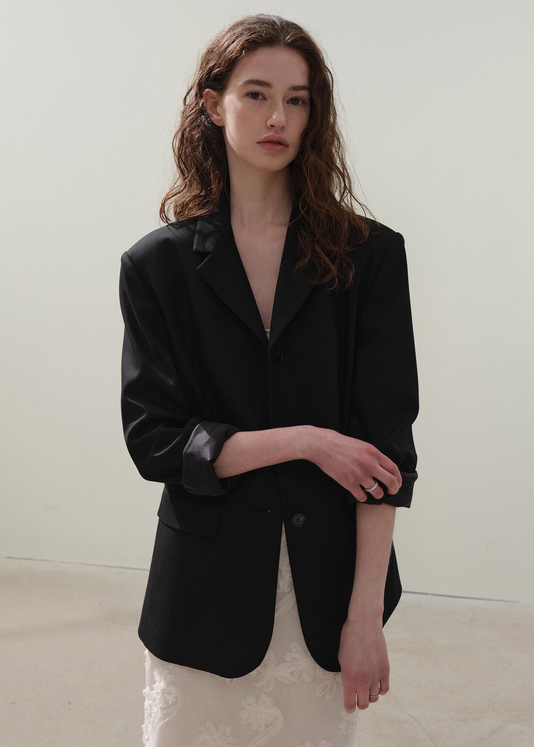 로에 클래식 테일러드 재킷