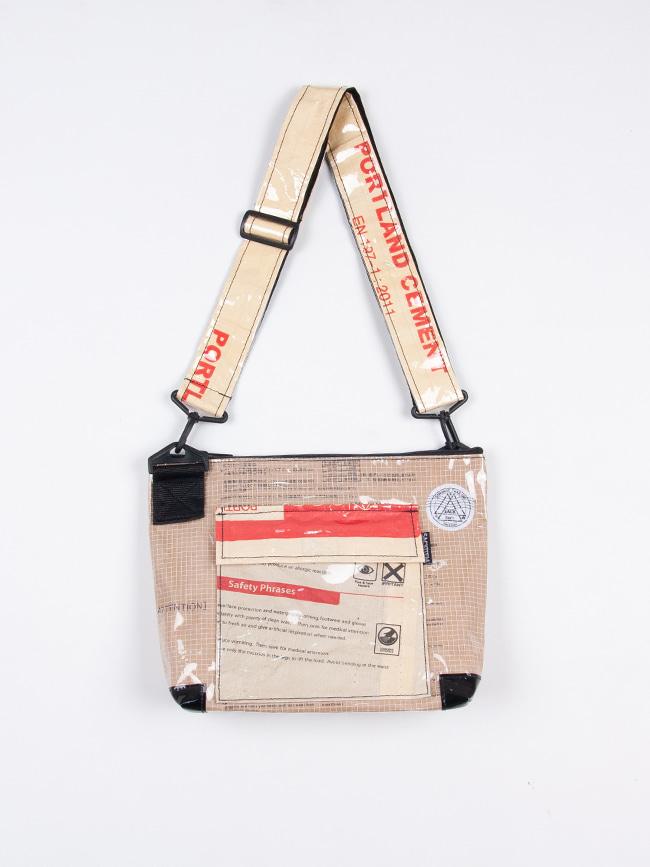 팩커블코_ Cross Bag 675