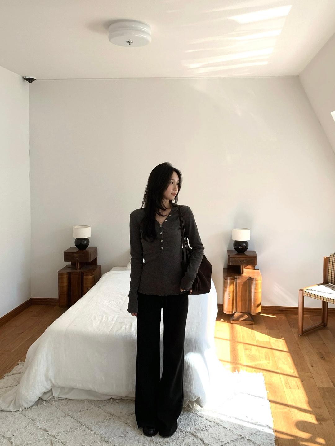 프릴리 DL. Dayform Bootcut Pants