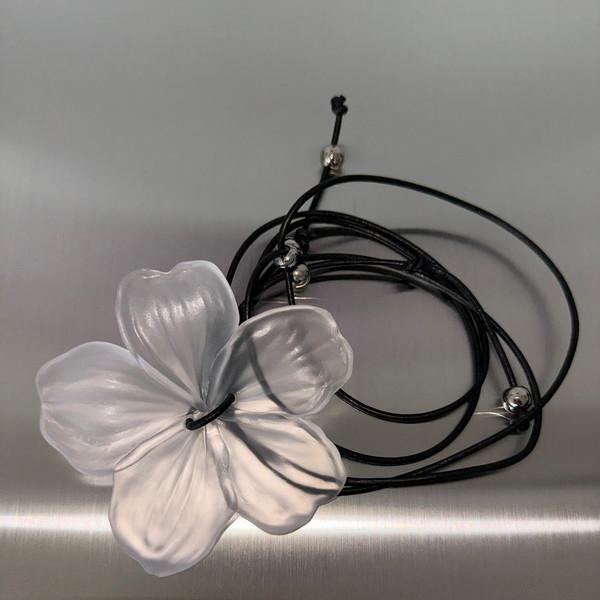 Translucent Flower string [Black]