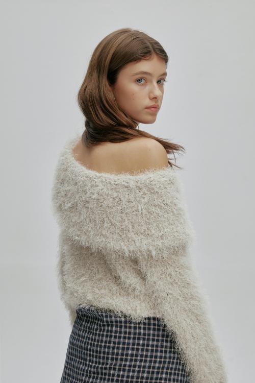 SOFT HAIRY ONE SHOULDER KNIT TOP V2 (BEIGE)