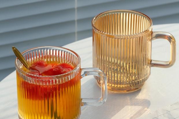 레트로 플리츠 글라스 머그