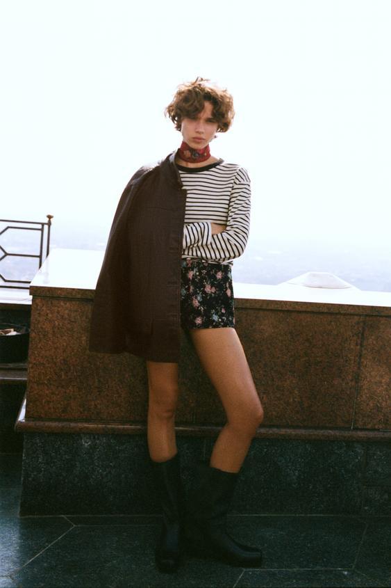 플라워 자카드 미니 쇼츠