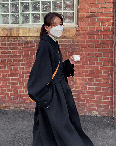 블랙 싱글 카라 핸드메이드 코트 (11월 16-17일 순차 발송예정)