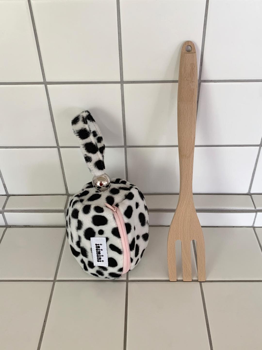 inimini 'O\' pouch milk cow