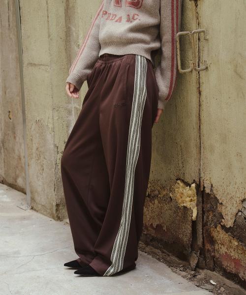 KNIT JACQUARD TAPE TRACK PANTS BROWN