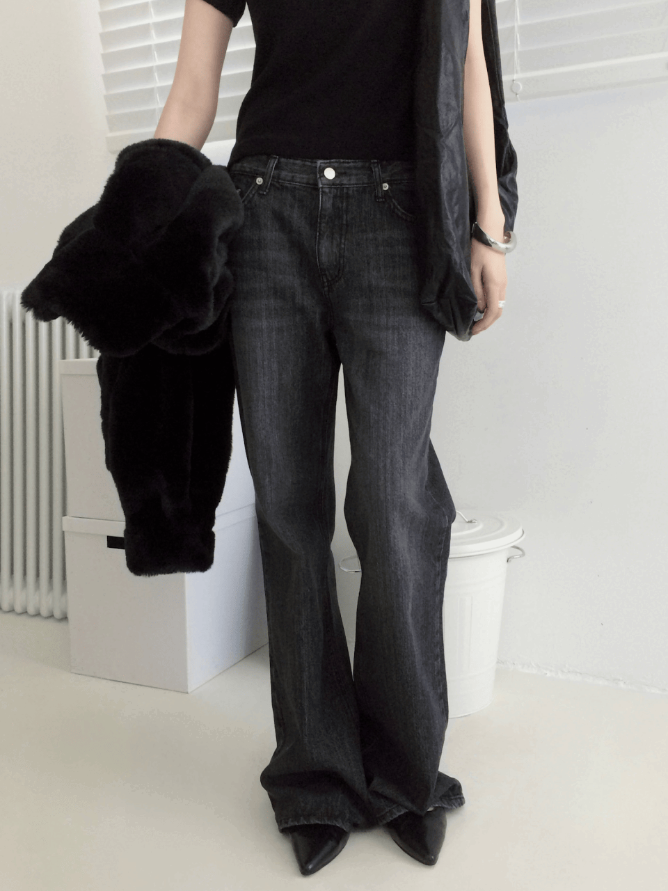 Tib black low-rise bootcut