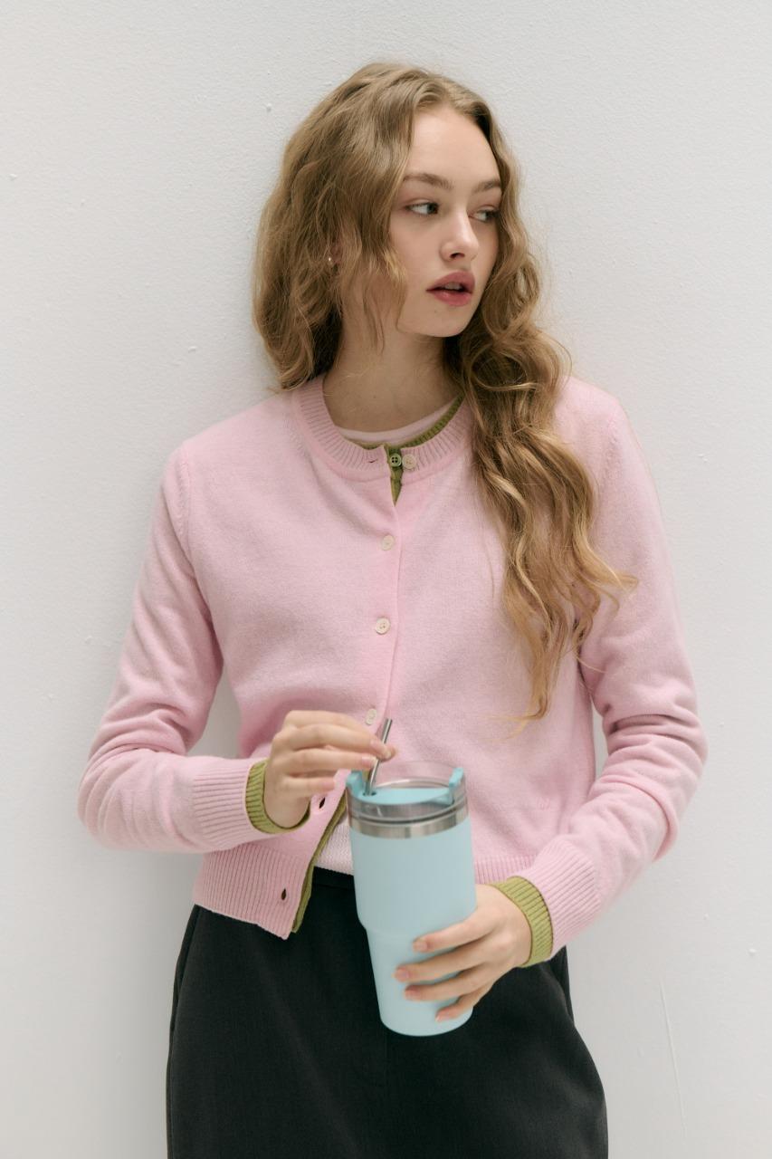 ESSENTIAL CREWNECK KNIT CARDIGAN SOFT PINK
