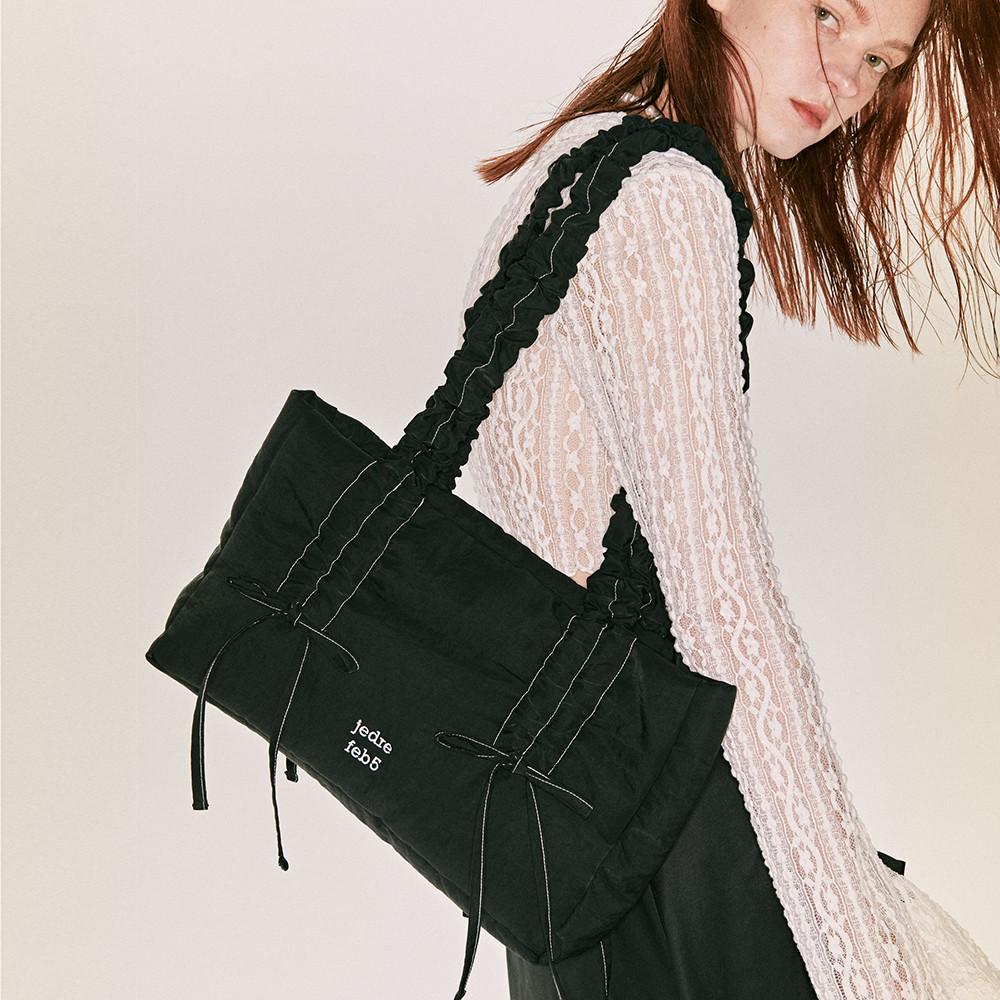Butterfly shoulder bag Medium 버터플라이 숄더백 미디엄