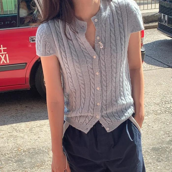 a cap sleeve knit (baby blue)