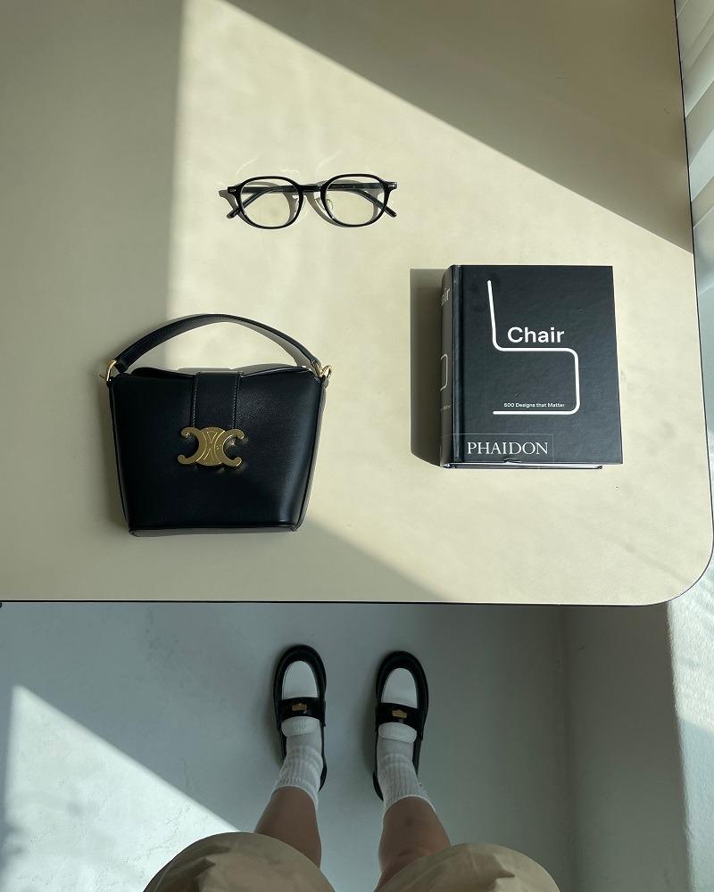 셀린느 24ss 트리옹프 버킷백 미니(새상품)