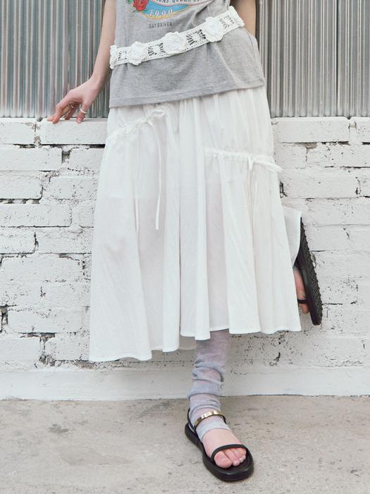 String Skirt in White VW4MS231-01