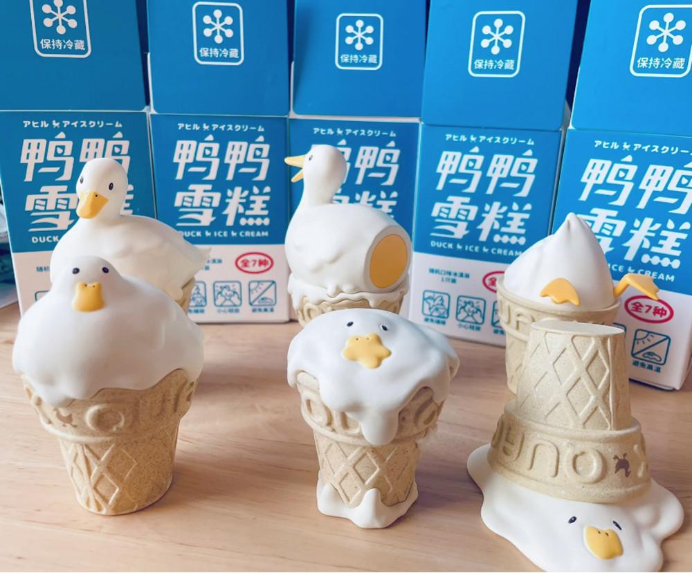 QUARK 랜덤 가챠 오리 아이스크림 피규어