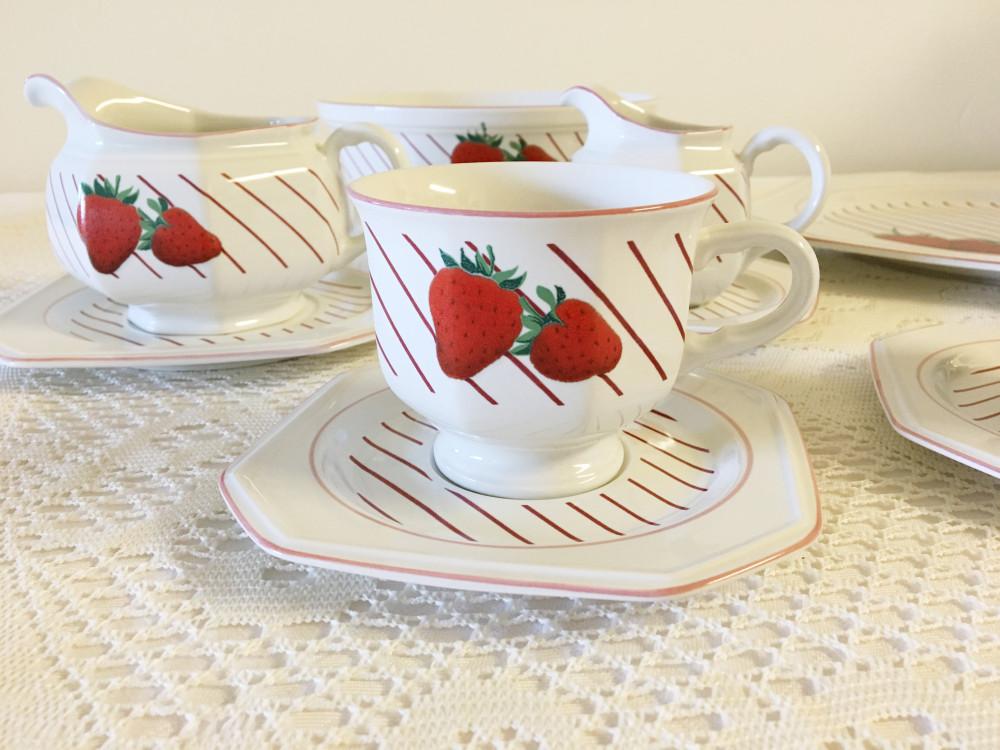 빈티지 그릇 세트 - 미카사 딸기 그릇 fresh fruit 디너웨어 세트