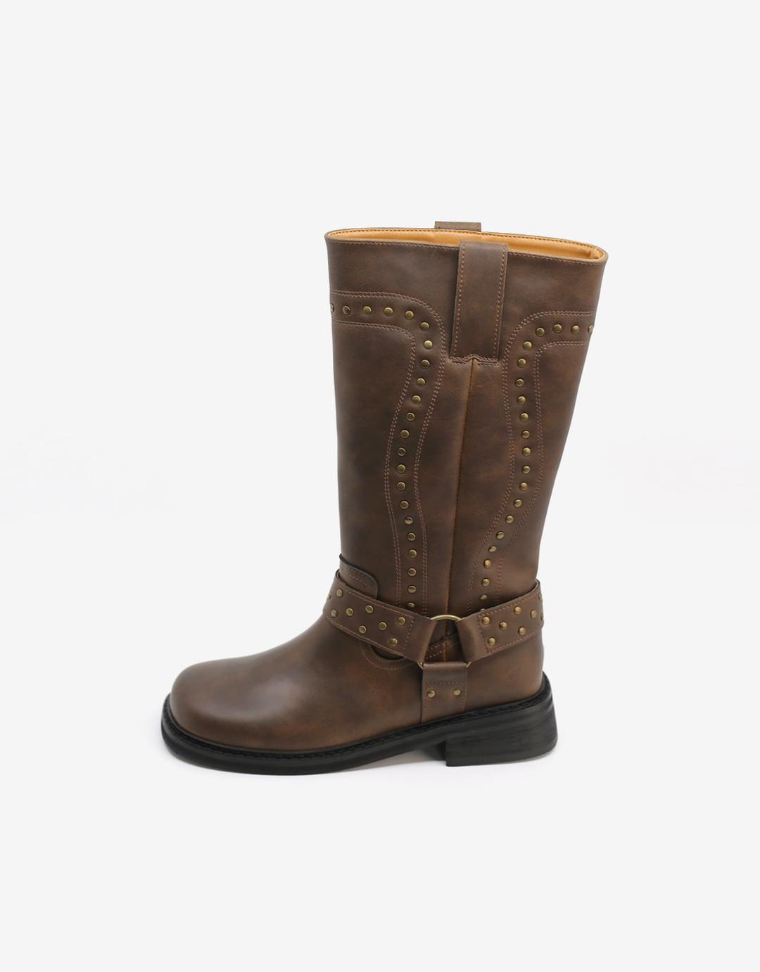 BROWN 35 STUD MIDDLE BOOTS